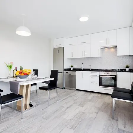 Apartment Mar De Lux C31 *